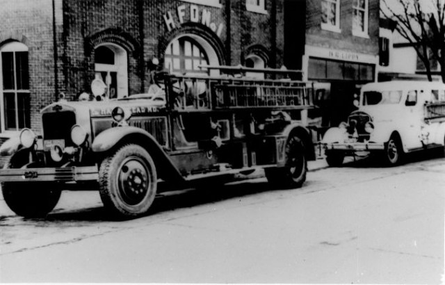 1931 American LaFrance in original color (red)